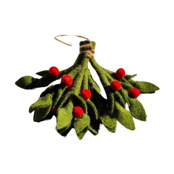 Bunch of leaves and berries for wholesale by Koseli Handmade