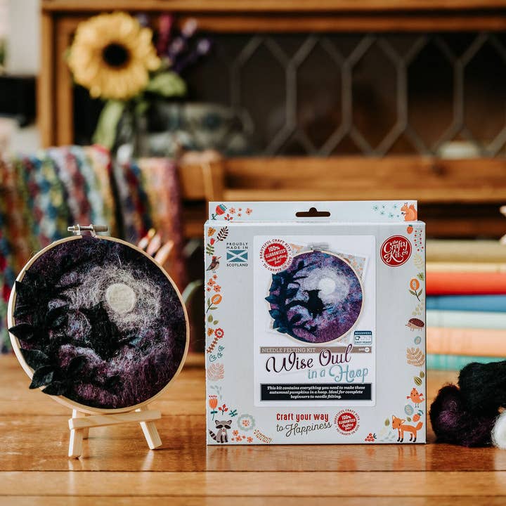 The Crafty Kit Company – wholesale Sömnadskit – Måla med ull: Klok gammal uggla i ett Hoop Needle Filt Craft Kit4