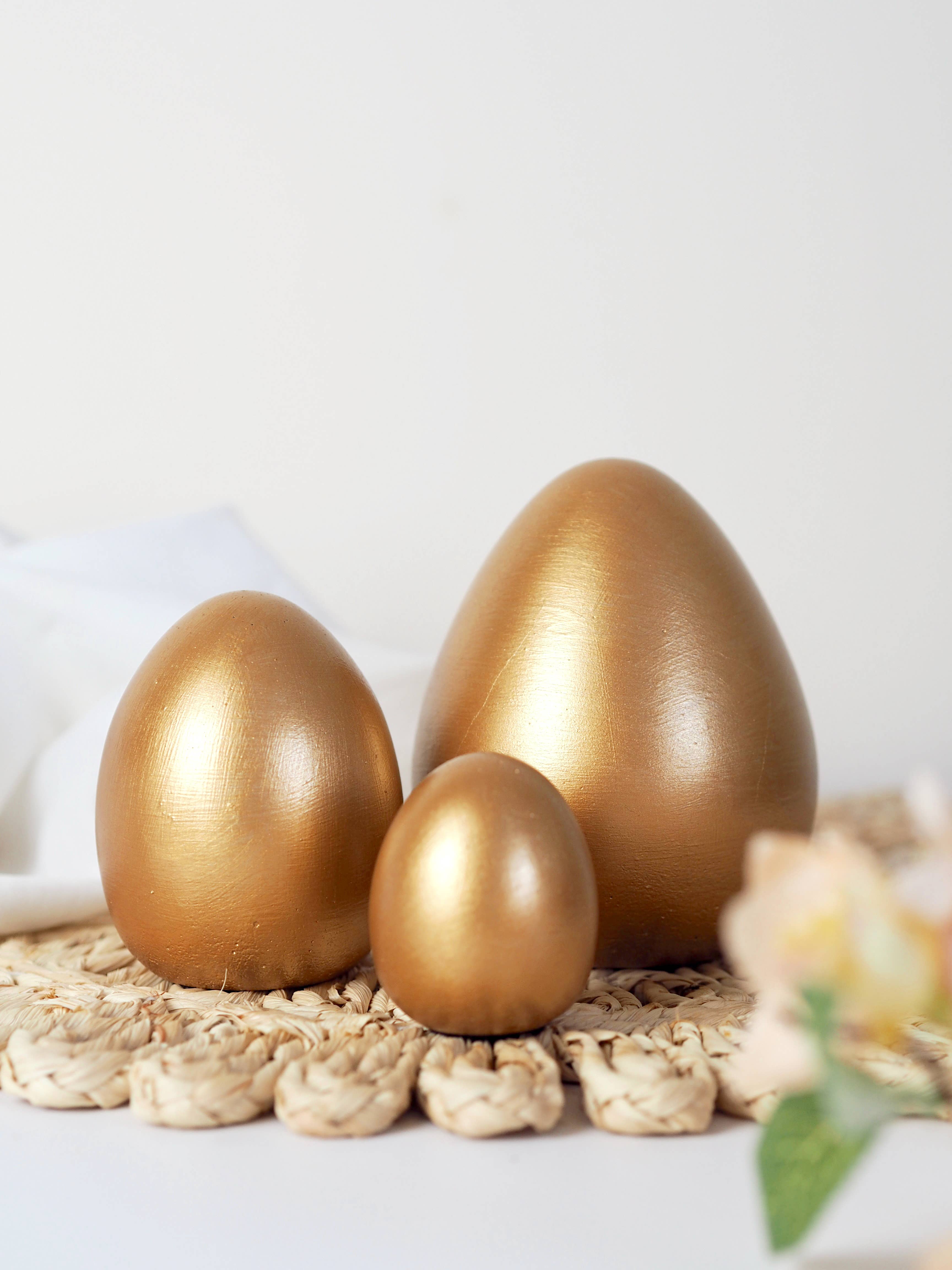 Feathered Oak – wholesale Decorative tabletop object – Concrete Eggs | Easter Decor | Spring Decor | Egg Ornament7