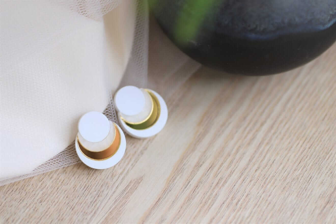 Little Geraldine – wholesale Stud/post earrings – Ripple Stud1