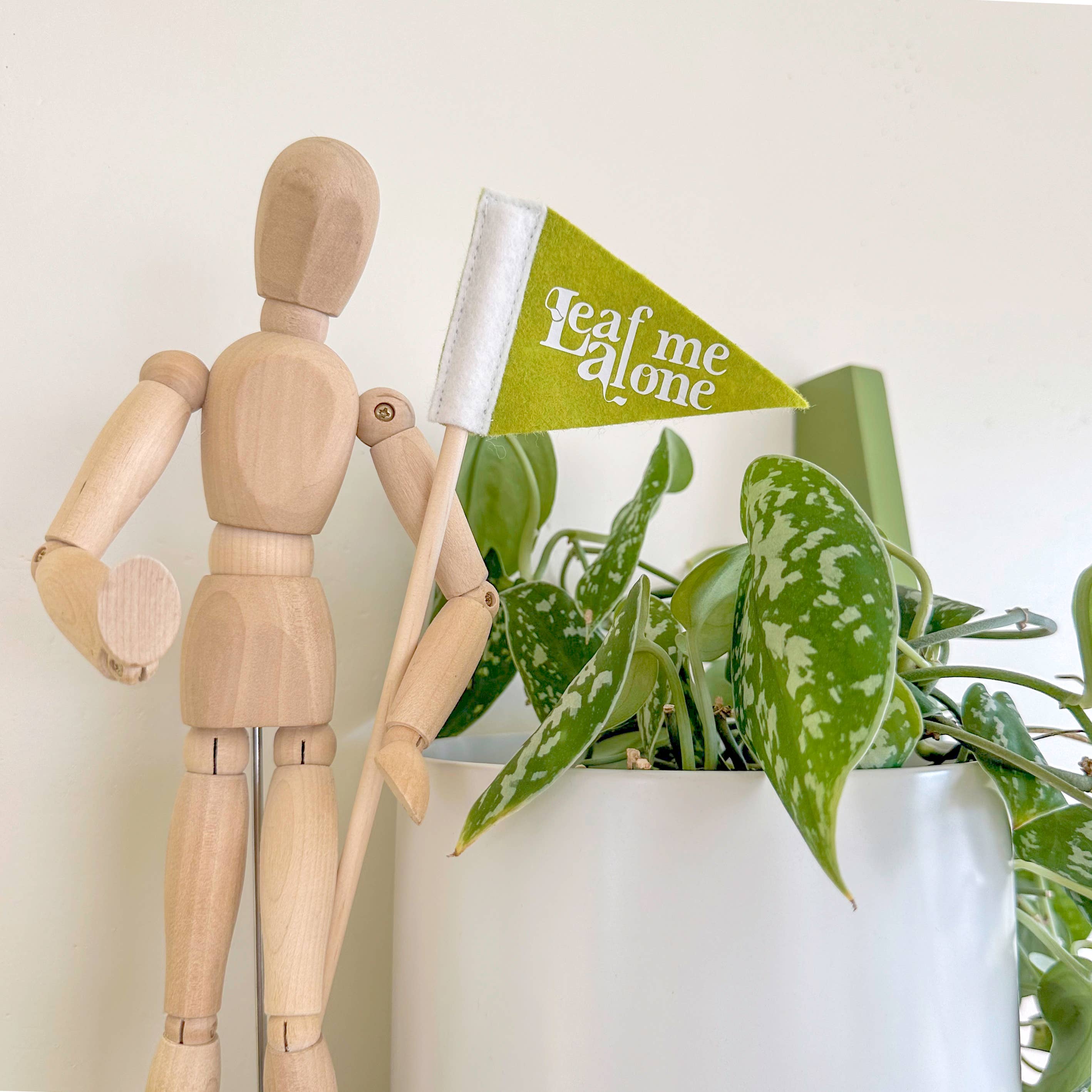 Pennant For Your Thoughts – Engroshandel Have/havestolpe – Lille planteflagvimpel | Uldblanding, håndlavet i USA4