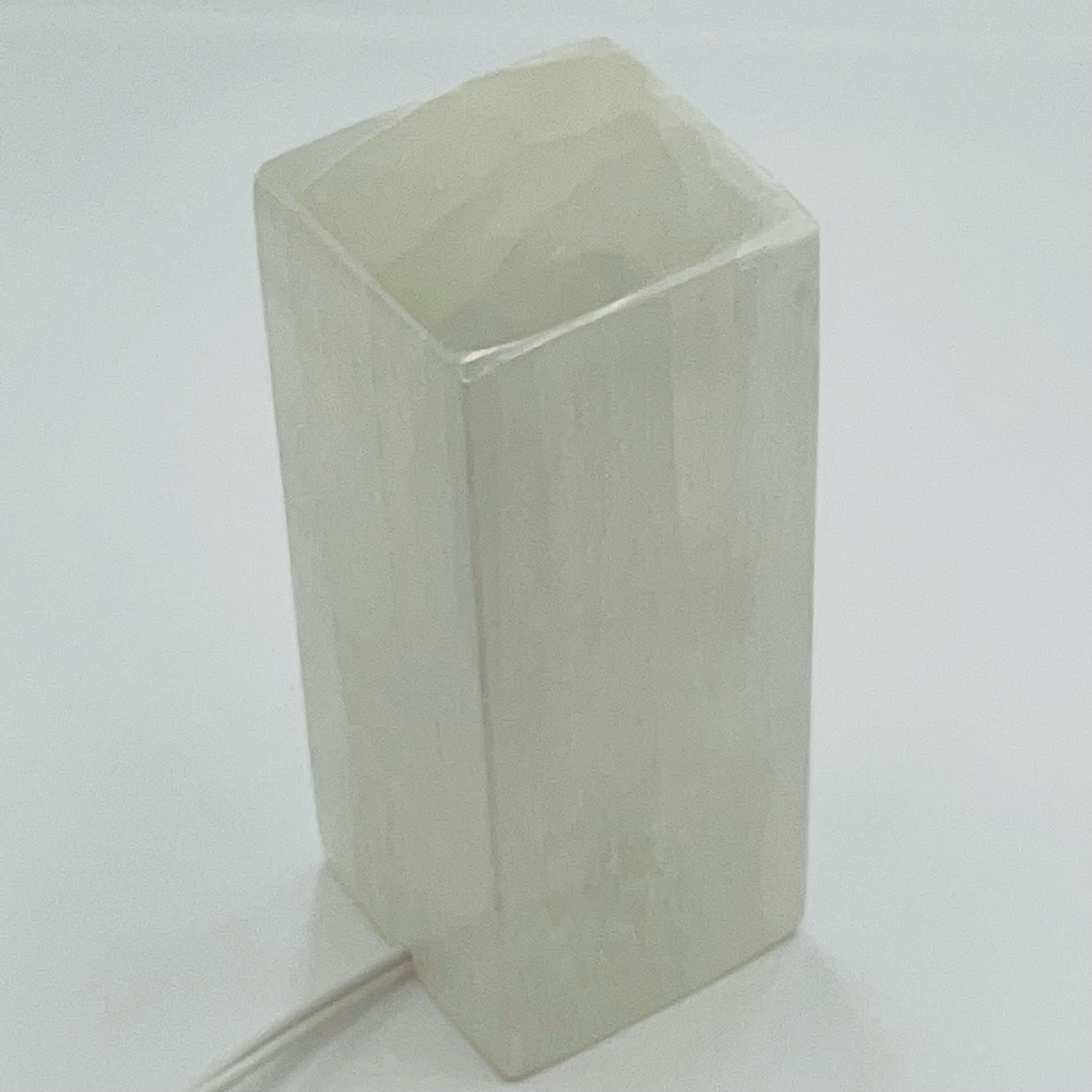 CuartoAstral - Wholesale Accent/Desk Lamp - Rectangular Selenite Crystal Lamp1