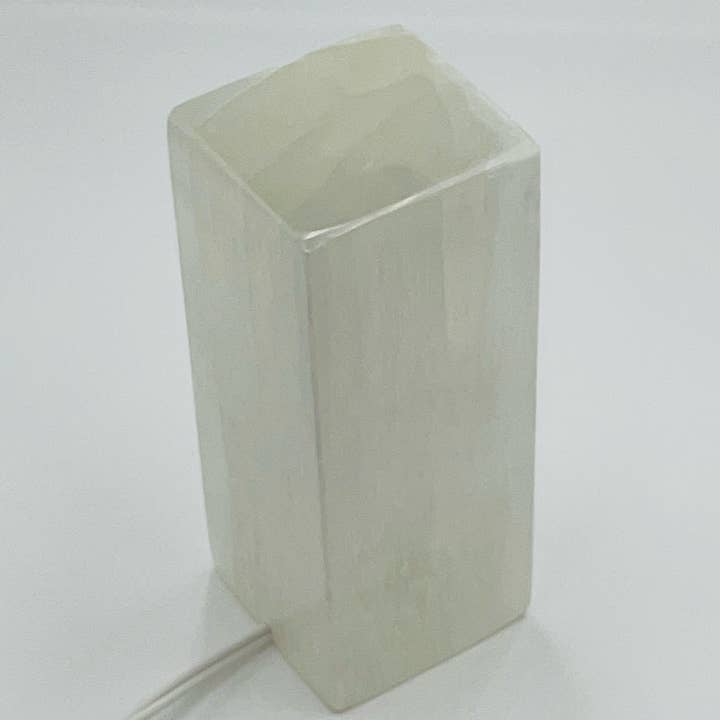 CuartoAstral - Wholesale Accent/Desk Lamp - Rectangular Selenite Crystal Lamp1