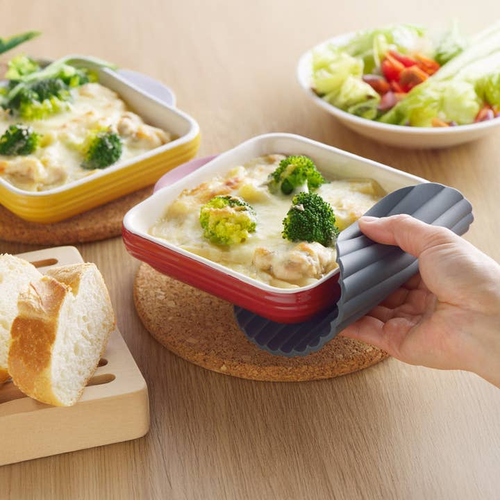 Ginza Steel - Wholesale Oven Mitt/Pot Holder - Eatoco Nami Silicone Mat – Heat-Resistant & Non-Slip Pot Holder - Dark Grey1