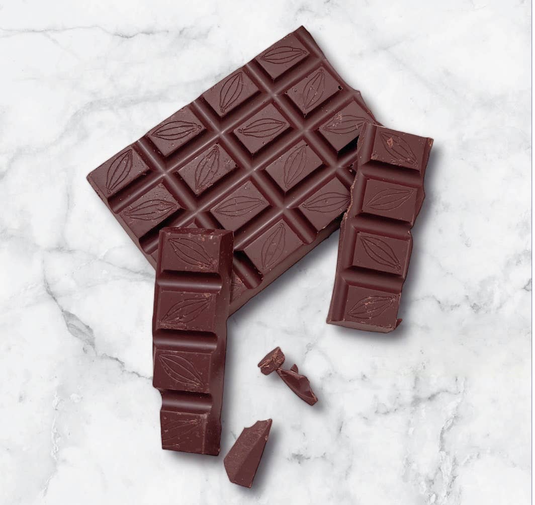 CELIA CHOCOLATIER - Wholesale Chocolate Bar - 70% Dark Chocolate | Sea Salt | Coconut Sugar 4