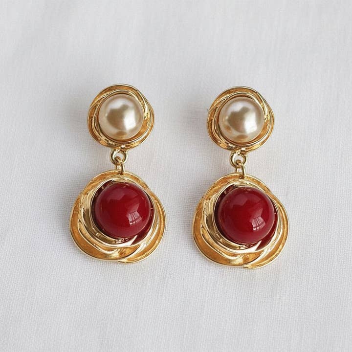 Chic Geometric Champagne Rose Drop Earrings for wholesale by Ellemadera