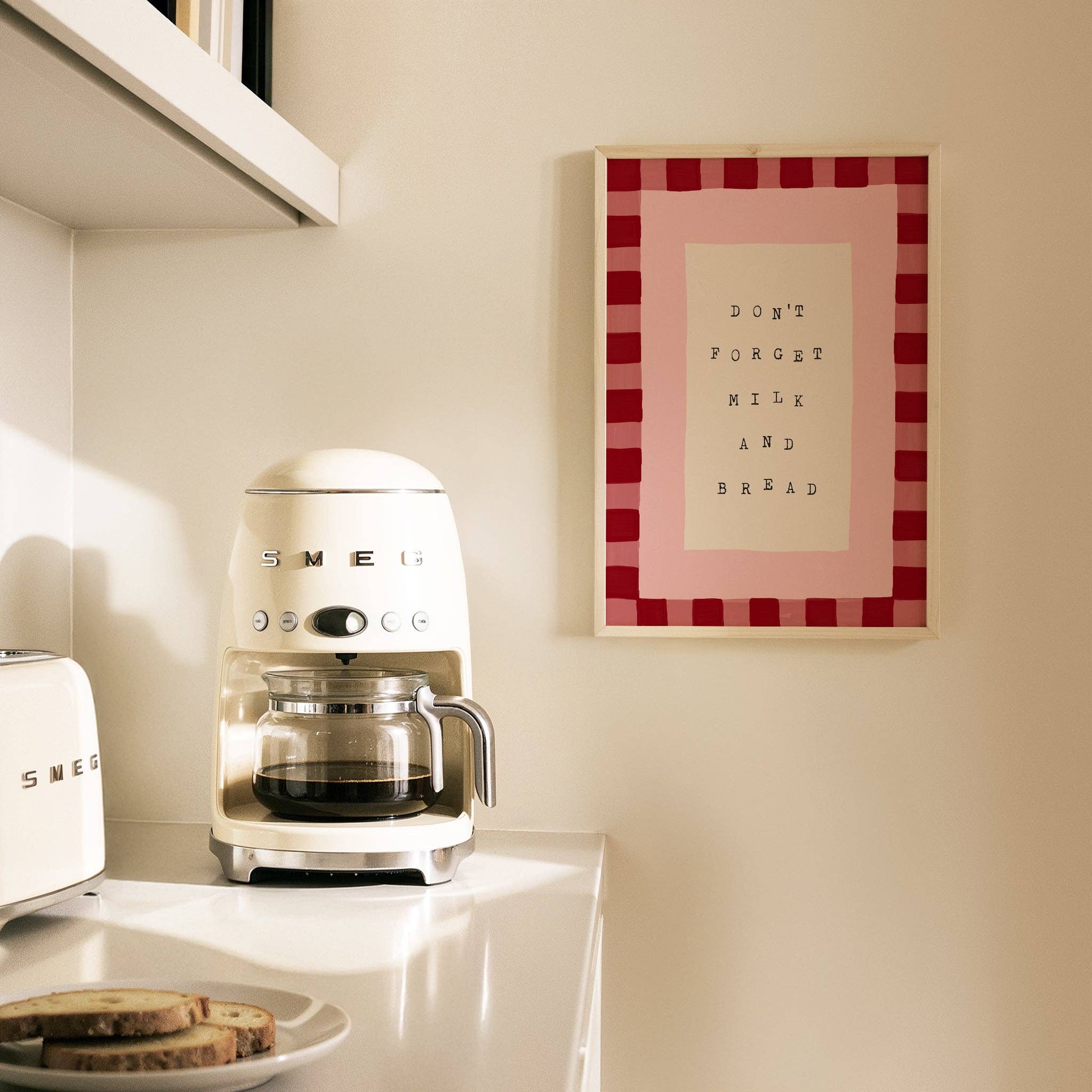 Lune Club - Vente Affiche d'art - N'oubliez pas le lait et le pain Imprimer8