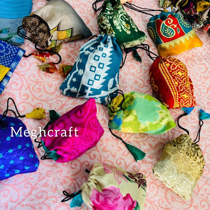 Meghcraft - Wholesale Gift Bag - Upcycled Silk Jewelry pouch-Gift Bag bulk-recycle Silk pouch