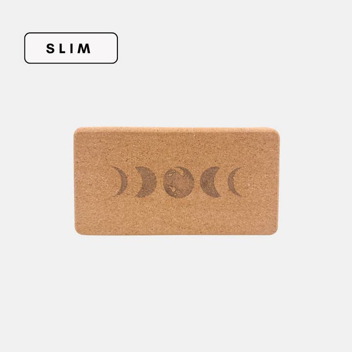 BLOC DE YOGA EN LIÈGE SLIM MOON | 3"x 4,5"x 8,5" pour la vente par Scoria World Inc.