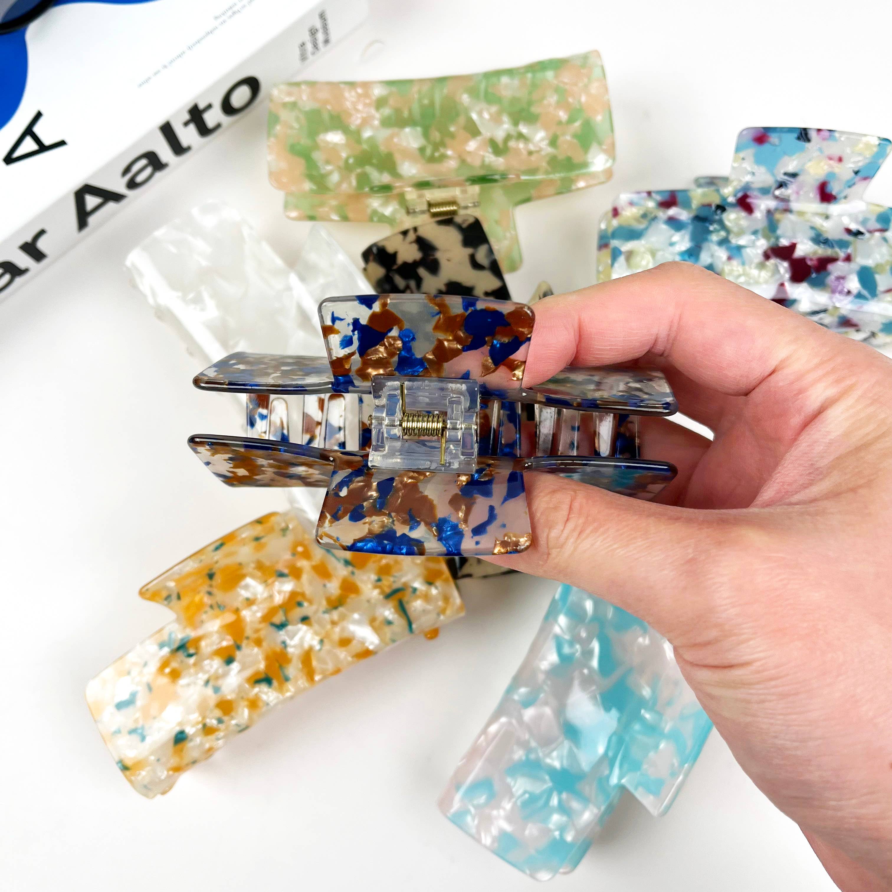 TheDivaSoap – Großhandel Haarclip – Damen – Acetatfarbene quadratische Haarspange Einfache Krallenclips8