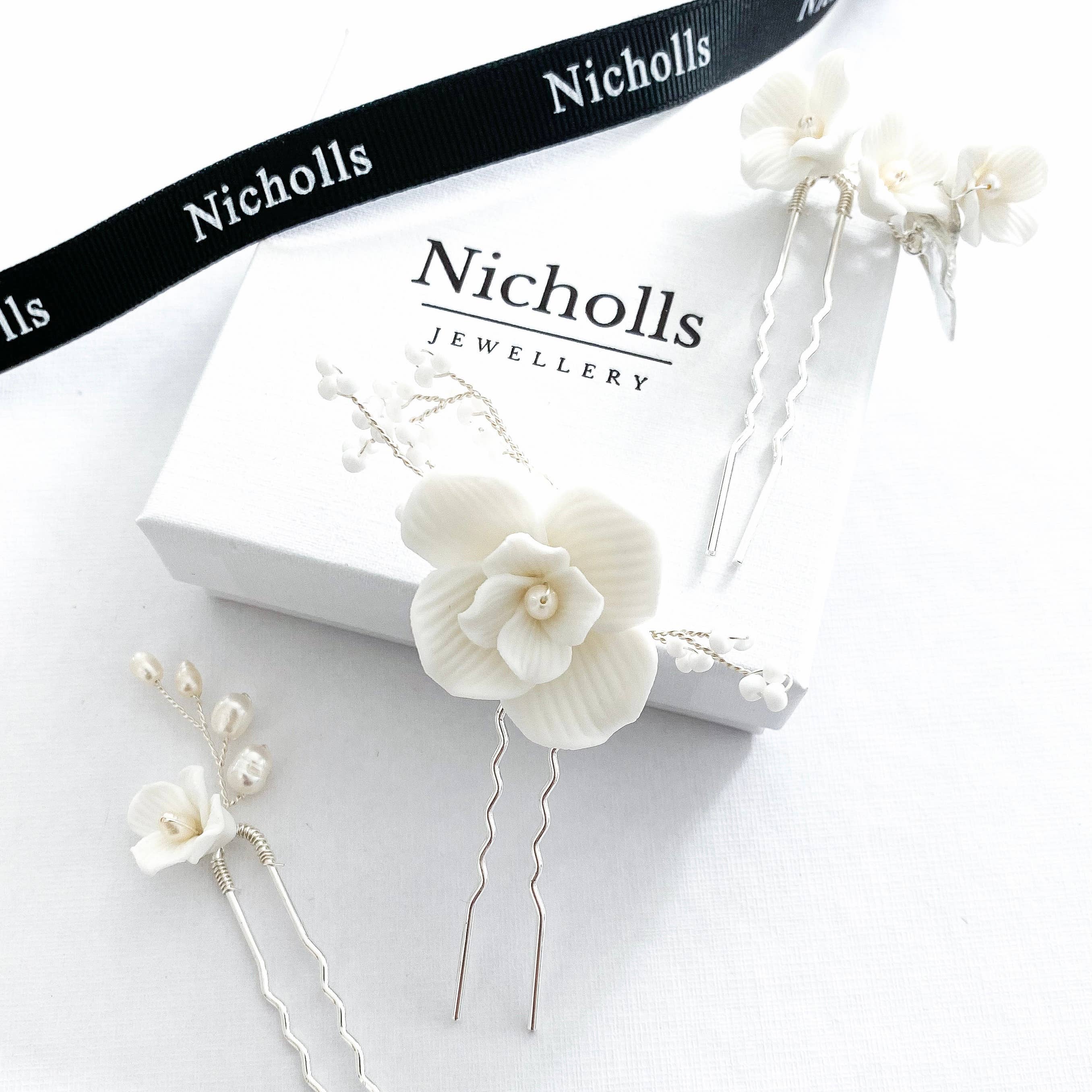 Nicholls Jewellery - Wholesale Hair Pin - Porcelain White Flower, Silver leaf, Pearl Pins x 31