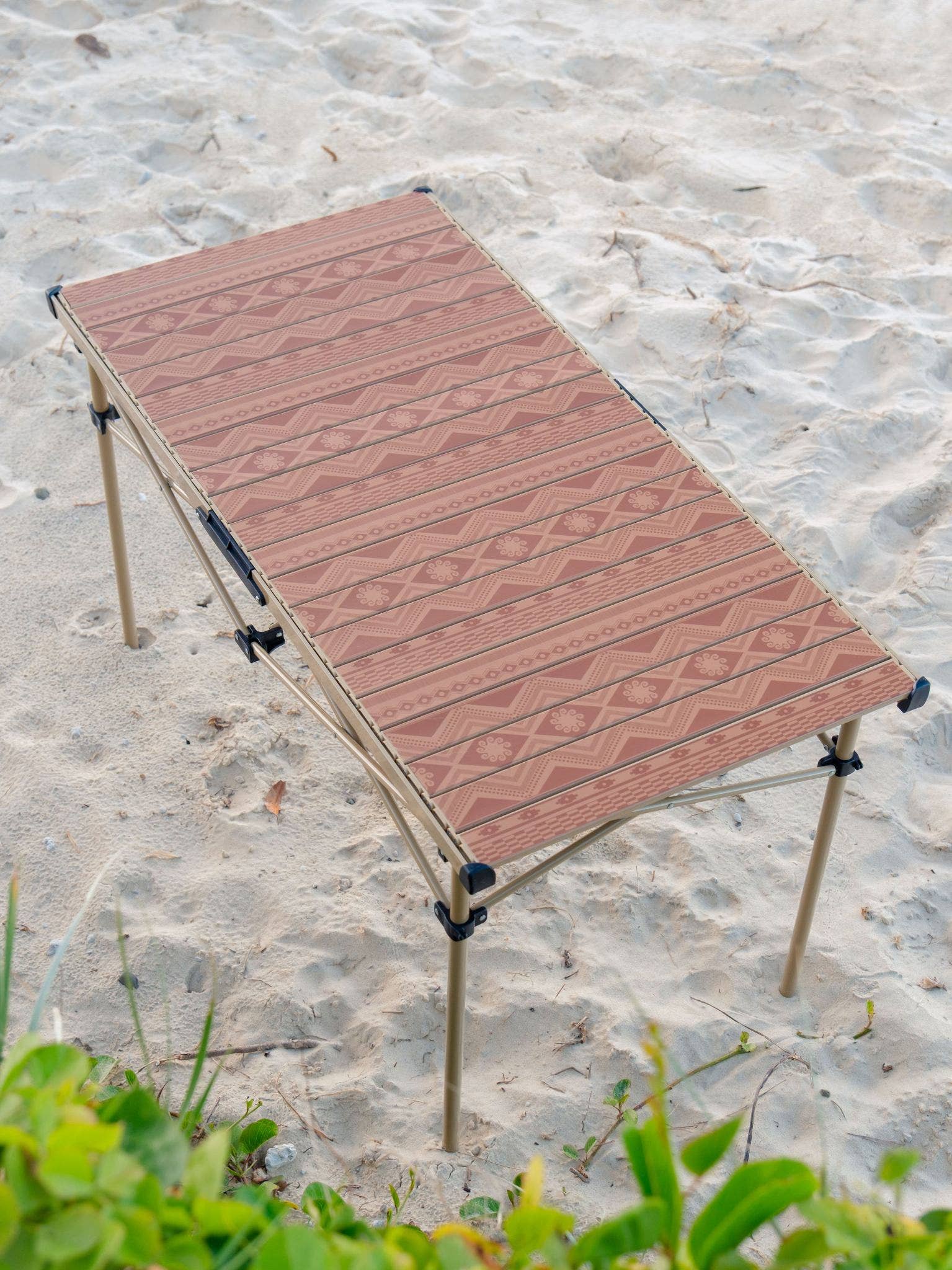 Sunni Scenes - Wholesale Patio table - Dusk Camping Table0
