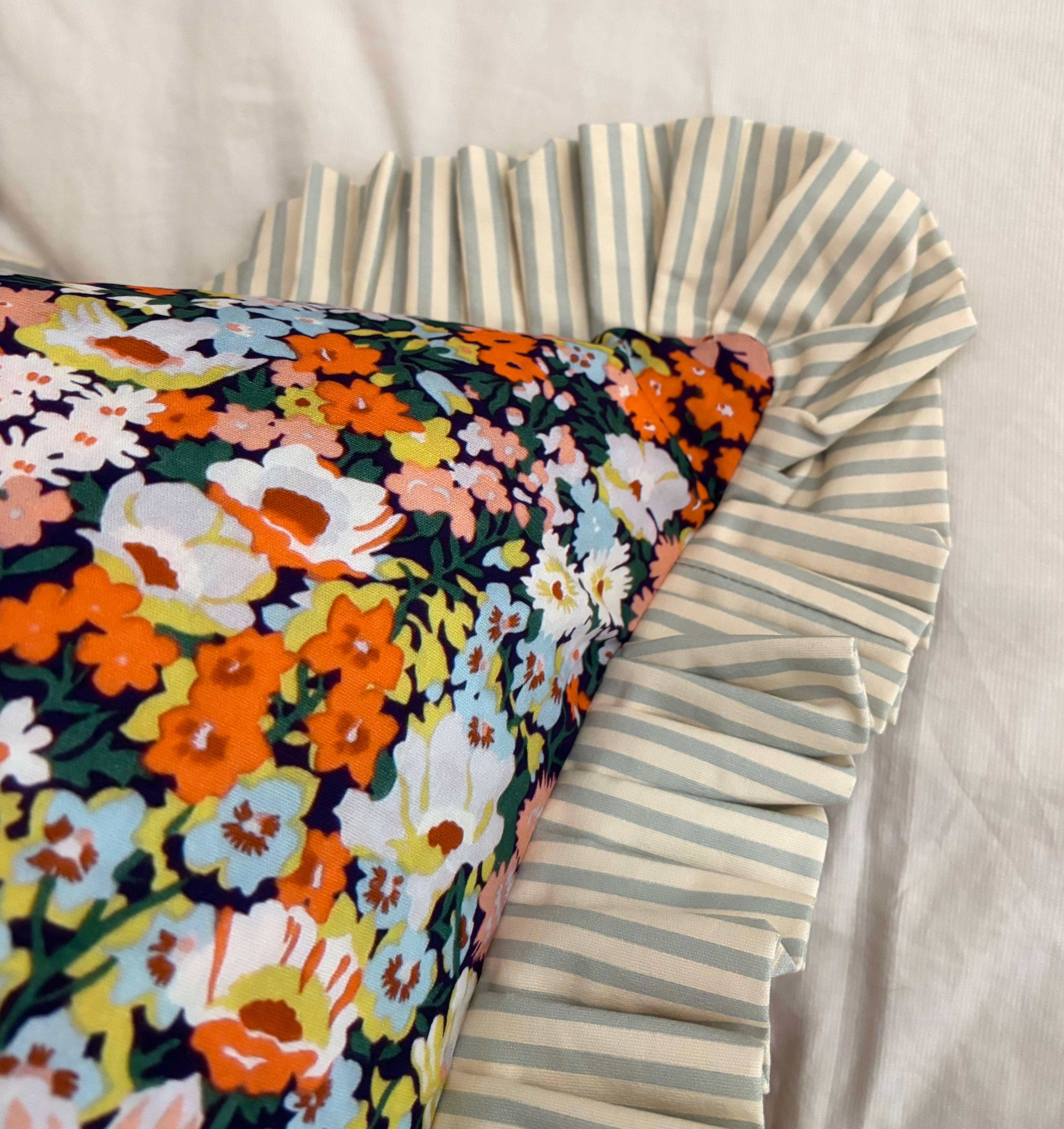 Aztec House - Wholesale Throw Pillow Cover - Bloom Floral cushion1