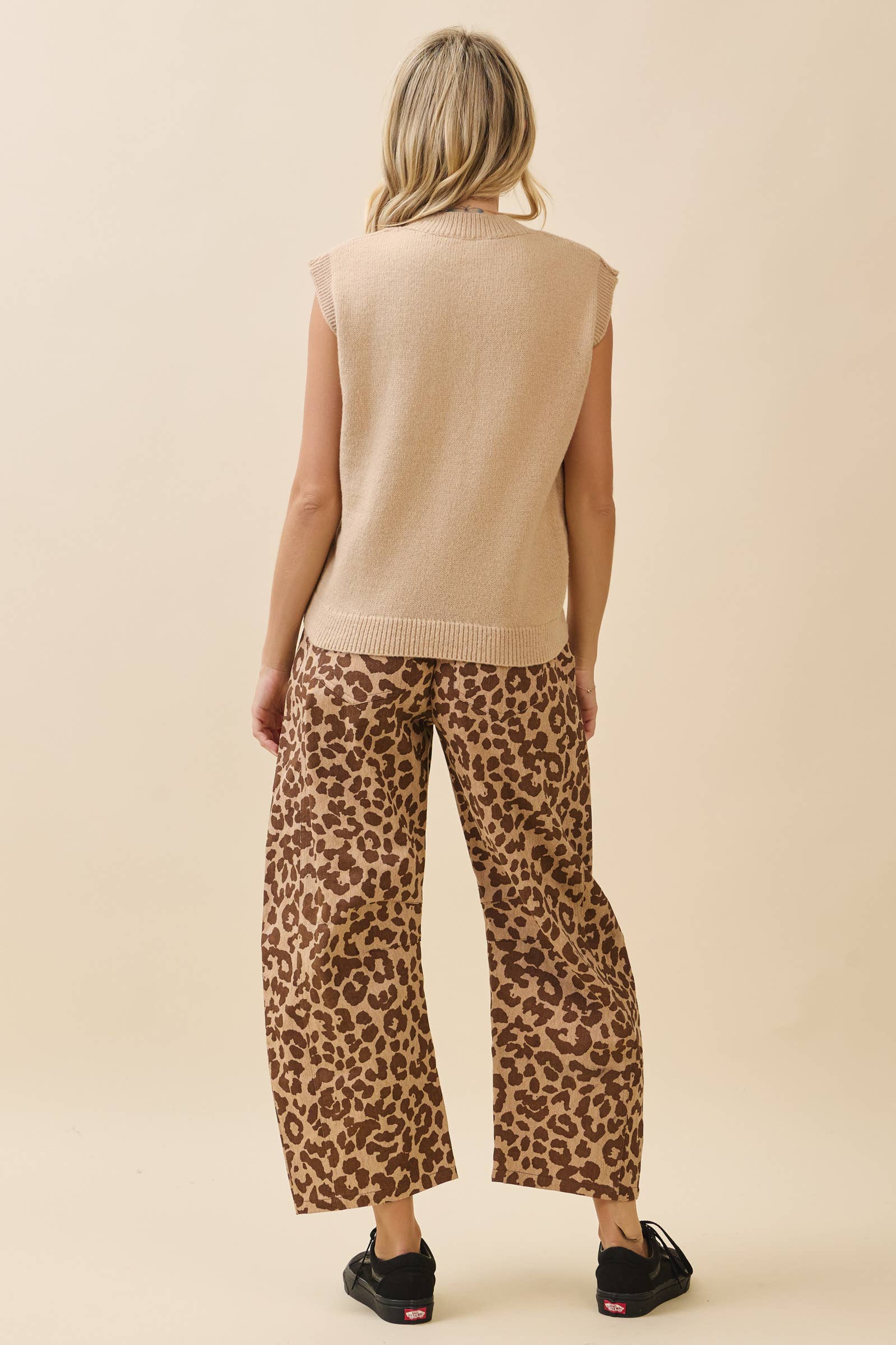 GeeGee x Lovelo - Wholesale Knit Top - Women's - Classic V-Neck Sweater Vest OT5181111