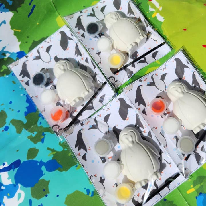 Snazzy Crayons - Wholesale Party gift - Penguin Plaster Paint Kit - Party Favor3