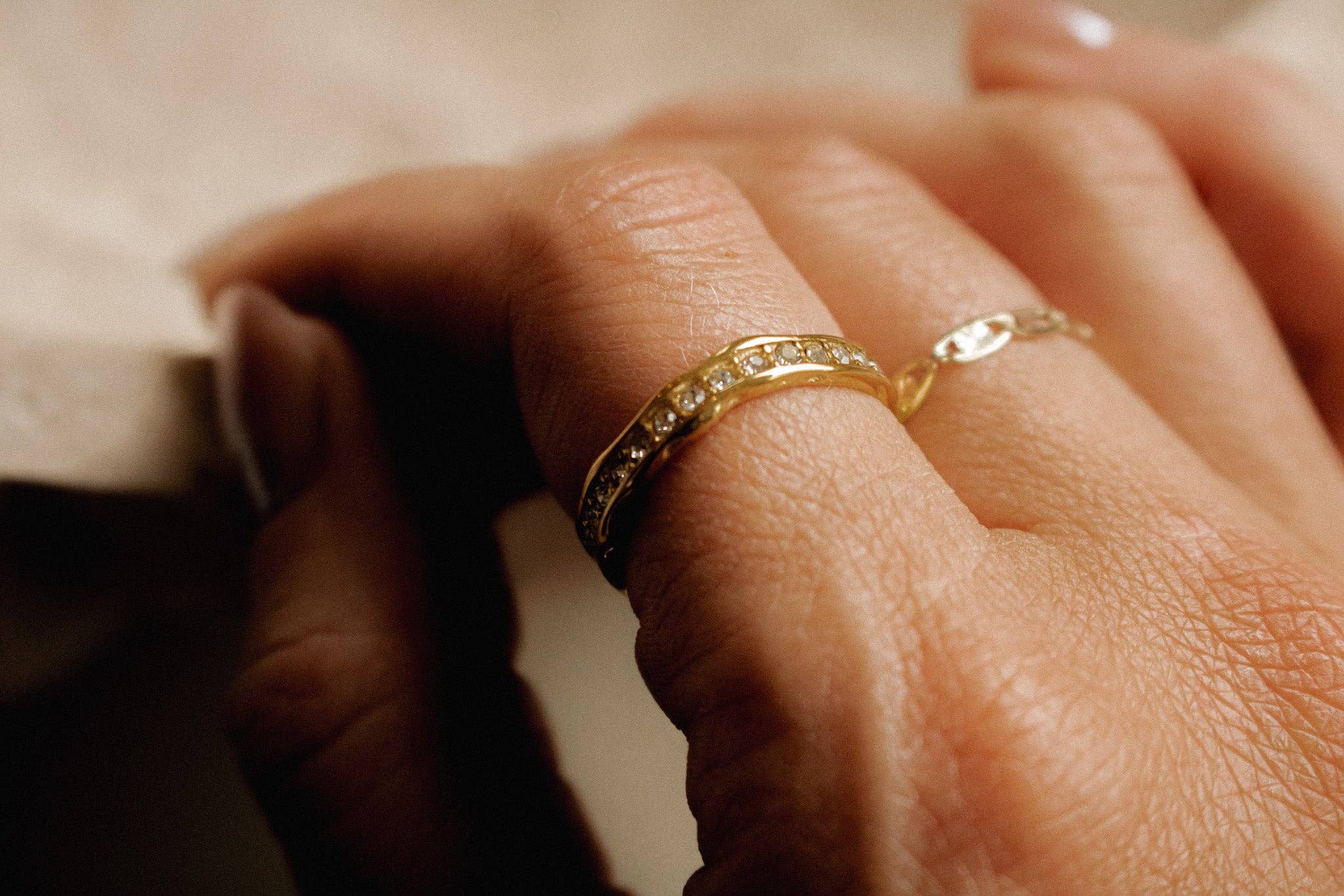 Black Sheep Jewelry - Venta al por mayor Anillo con gemas - anillo maeve9