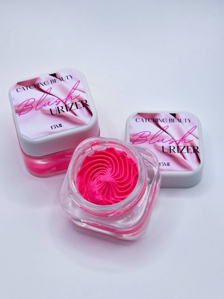 Fard à joues Blusherizer pour la vente par Catching Beauty