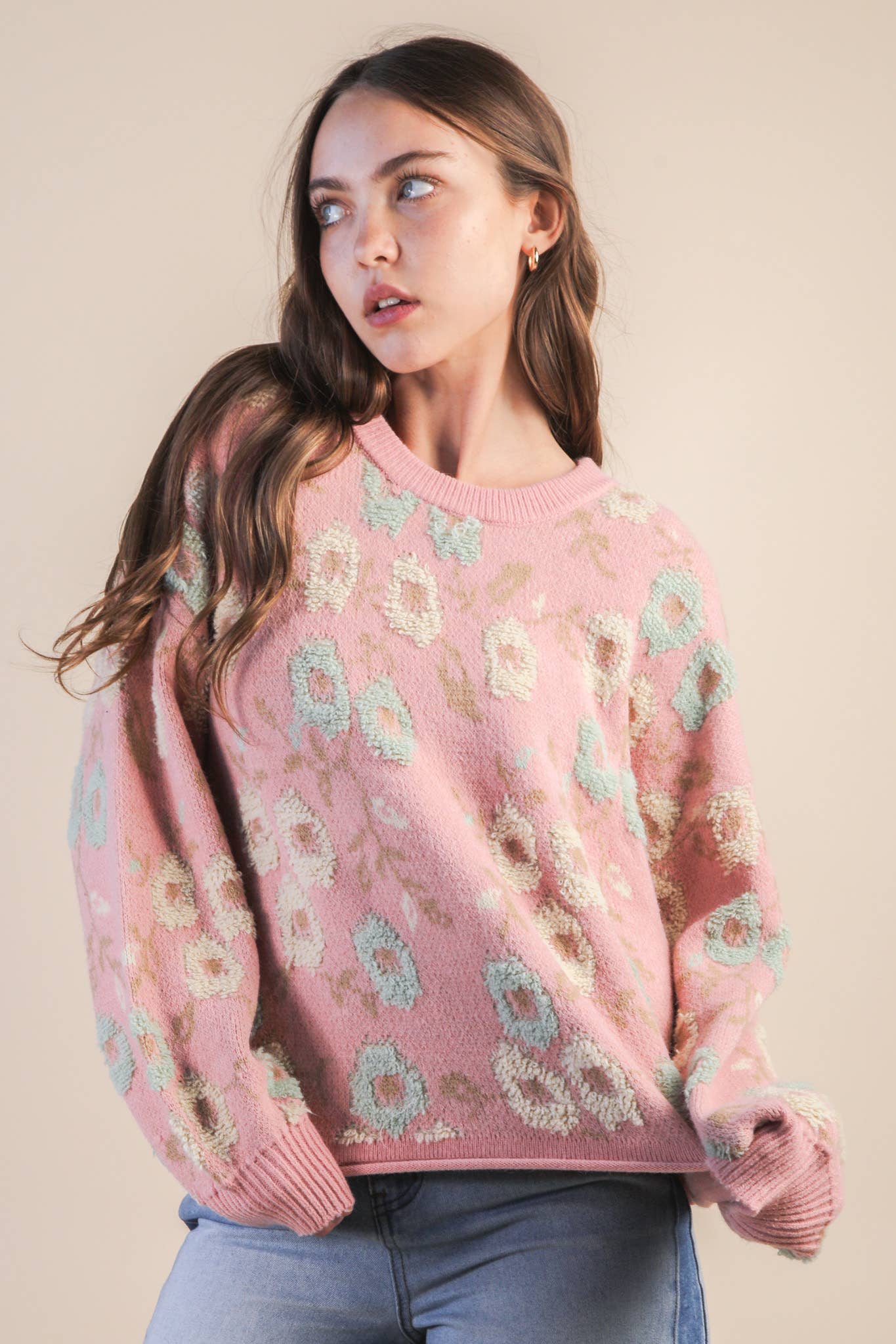 VERY J – wholesale Knitted jumper – Women′s – 12W3428N-Oversized Floral Textured Printed Knit Sweater Top7