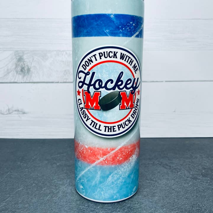 Gobelet Hockey Mom pour la vente par K.A Designs