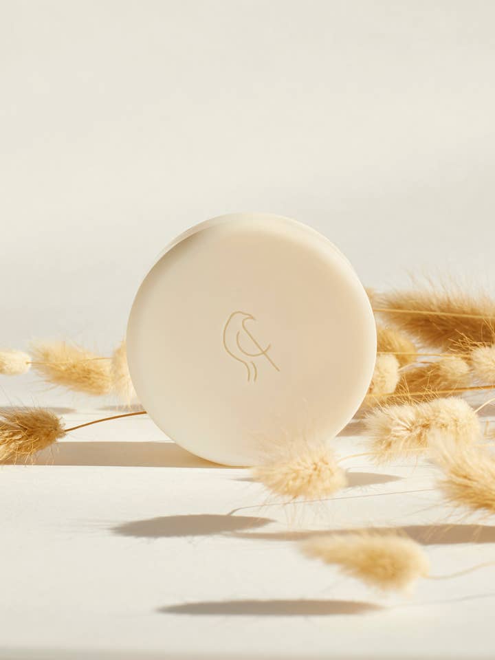 Lotion hydratante solide en barre végétalienne pour la vente par Crowbar Apothecary