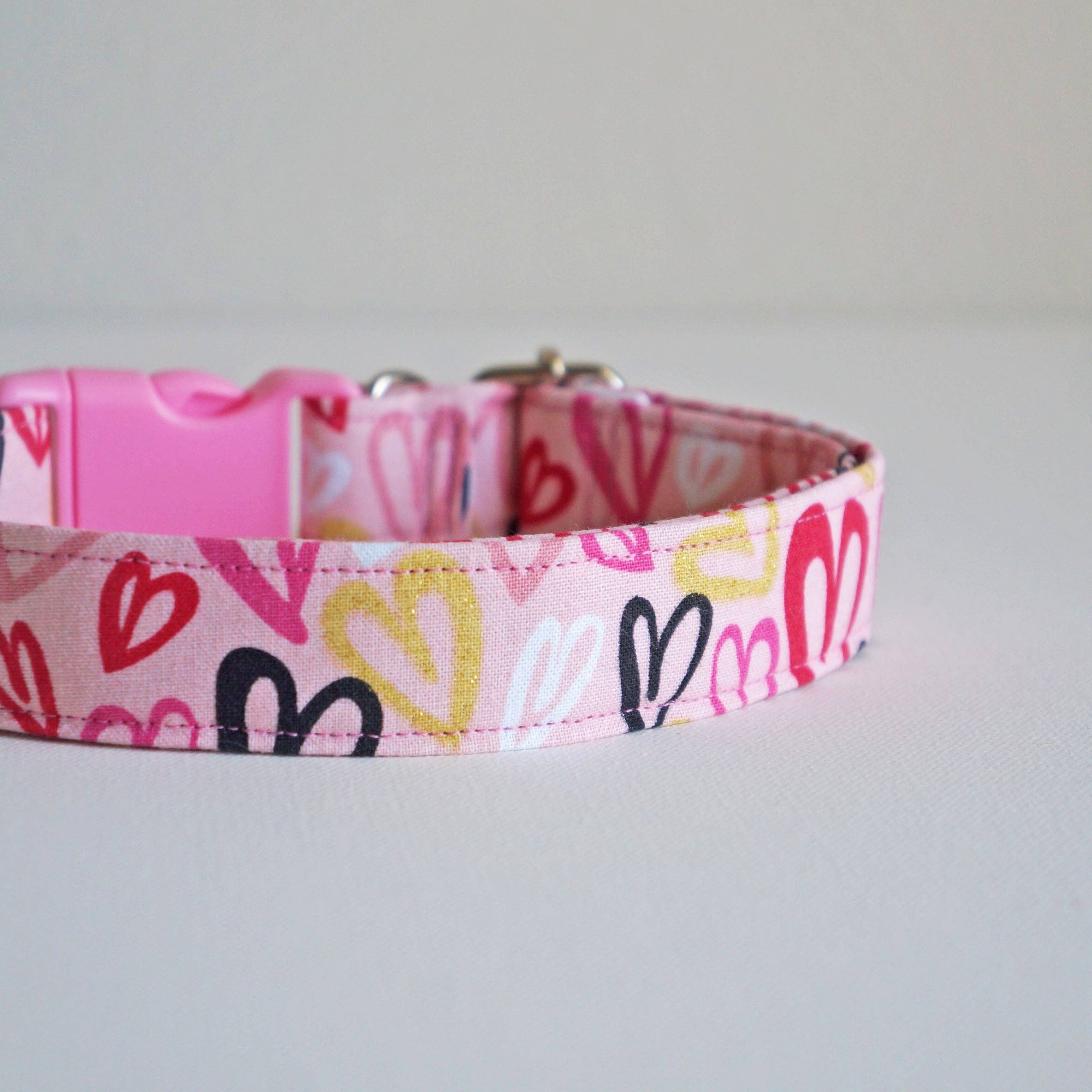kiwi & WILLOW - Wholesale Pet Collar - Dog - Heart Love Dog Collar3
