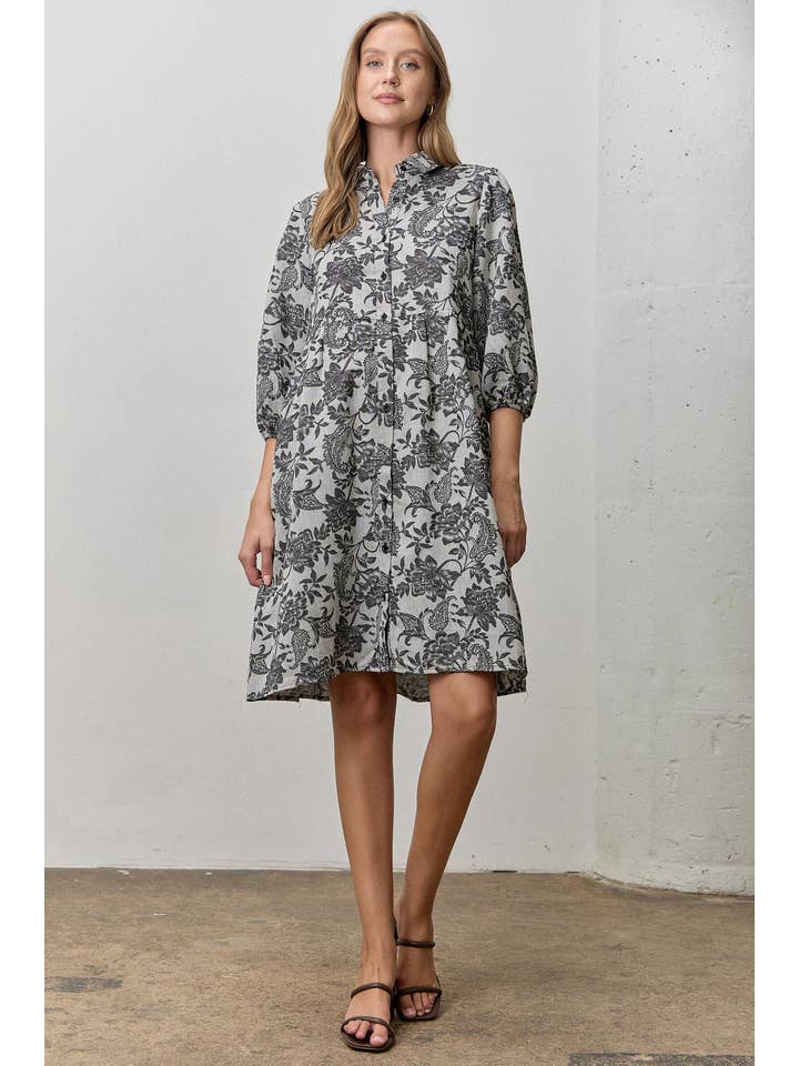 Polagram by Wellmade USA – Großhandel Kleid – Damen – BEDRUCKTES, GESTAFFELTES MIDIKLEID MIT KNÖPFEN