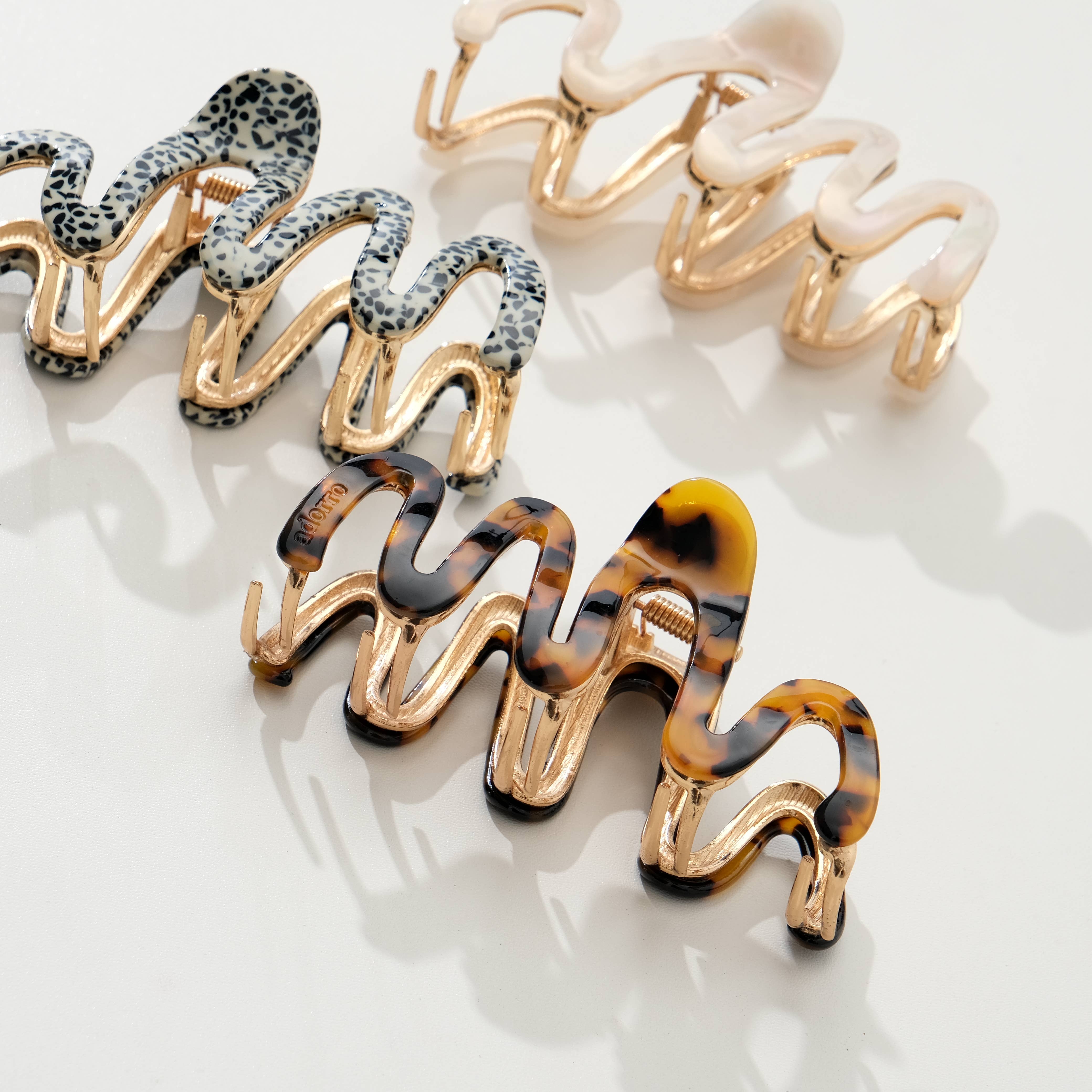 Assorted Willow Core | Large Squiggle Metal Claw Clip for wholesale on Faire1