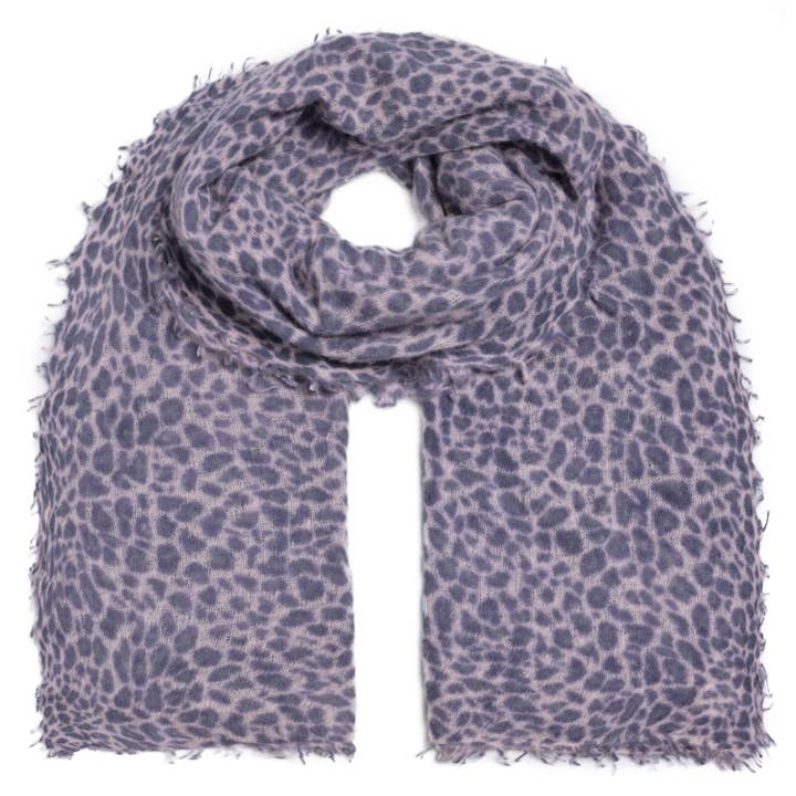 Kasjmier sjaal Leo-cs in pioenroos voor wholesale door cute stuff GmbH