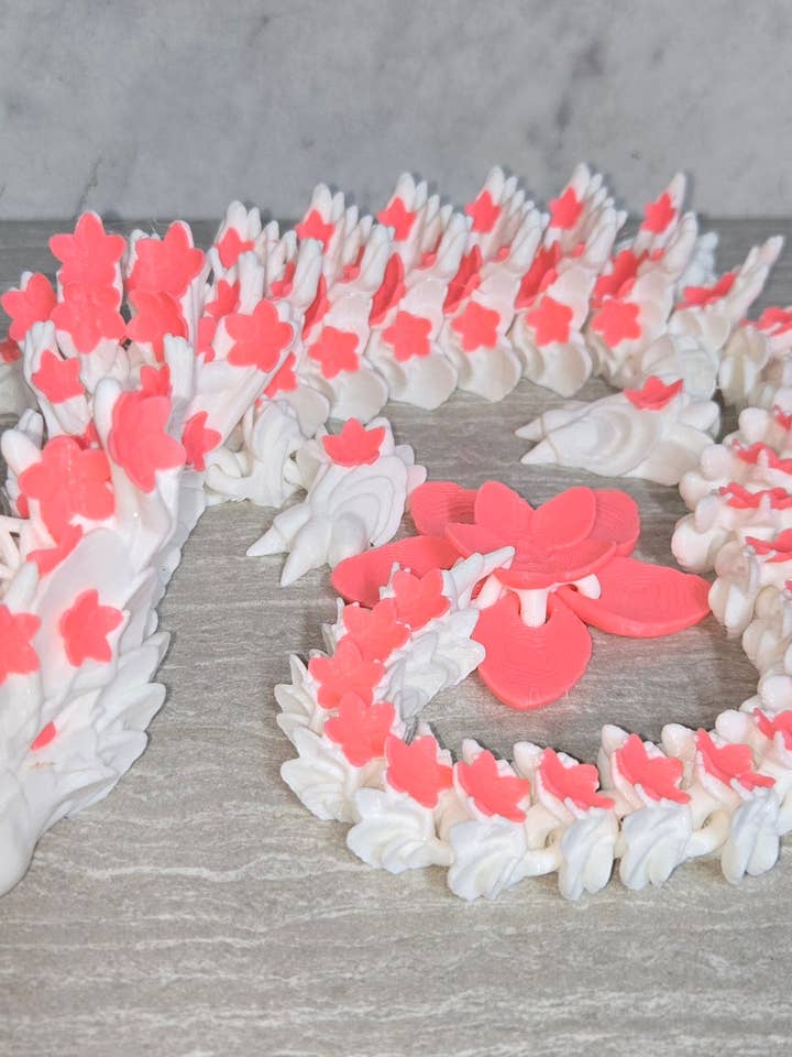 Drago Fior di Ciliegio Stampato in 3D | Figurina Articolata | Animale Flessibile per la vendita all'ingrosso da parte di Cosmic 3D Creations