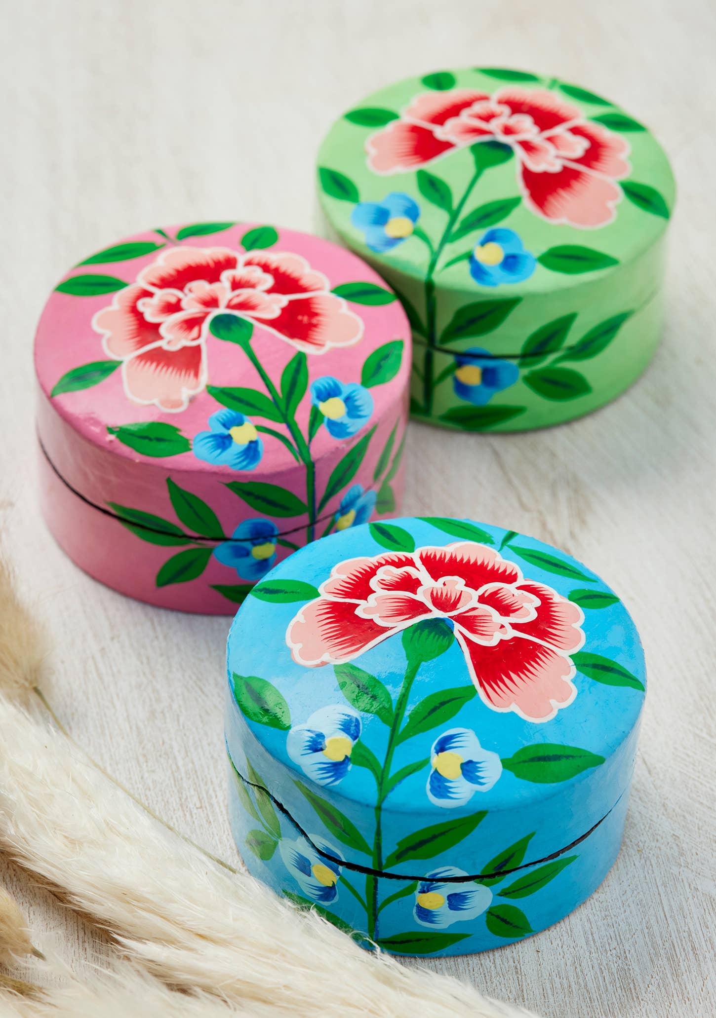 Namaste – wholesale Jewellery box/organiser – Kashmiri Chrysanthemum Handpainted Trinket Box Small2
