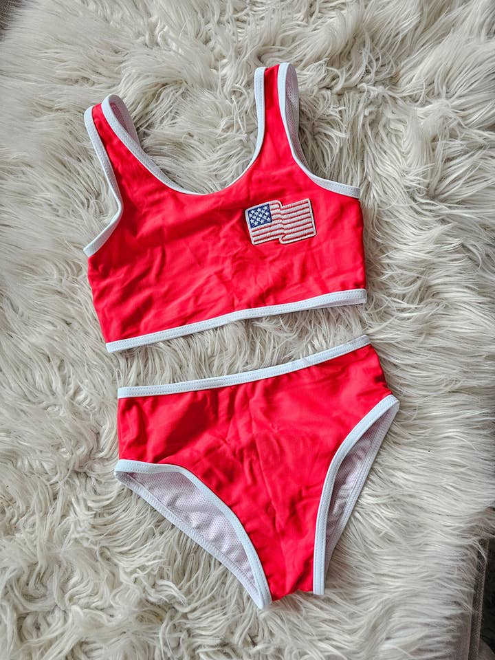 Maillot de bain Red Flag pour la vente par Fancy Shmancy Baby