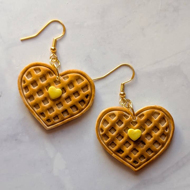 Boucles d'oreilles gaufres cœur bijoux alimentaires mignons pour la vente par Luxe Trauma