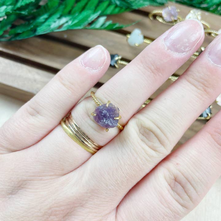 Ewelina Pas Jewelry - Wholesale Single Stone/Solitaire Ring - Small Gold Rough Nugget Prong Ring9