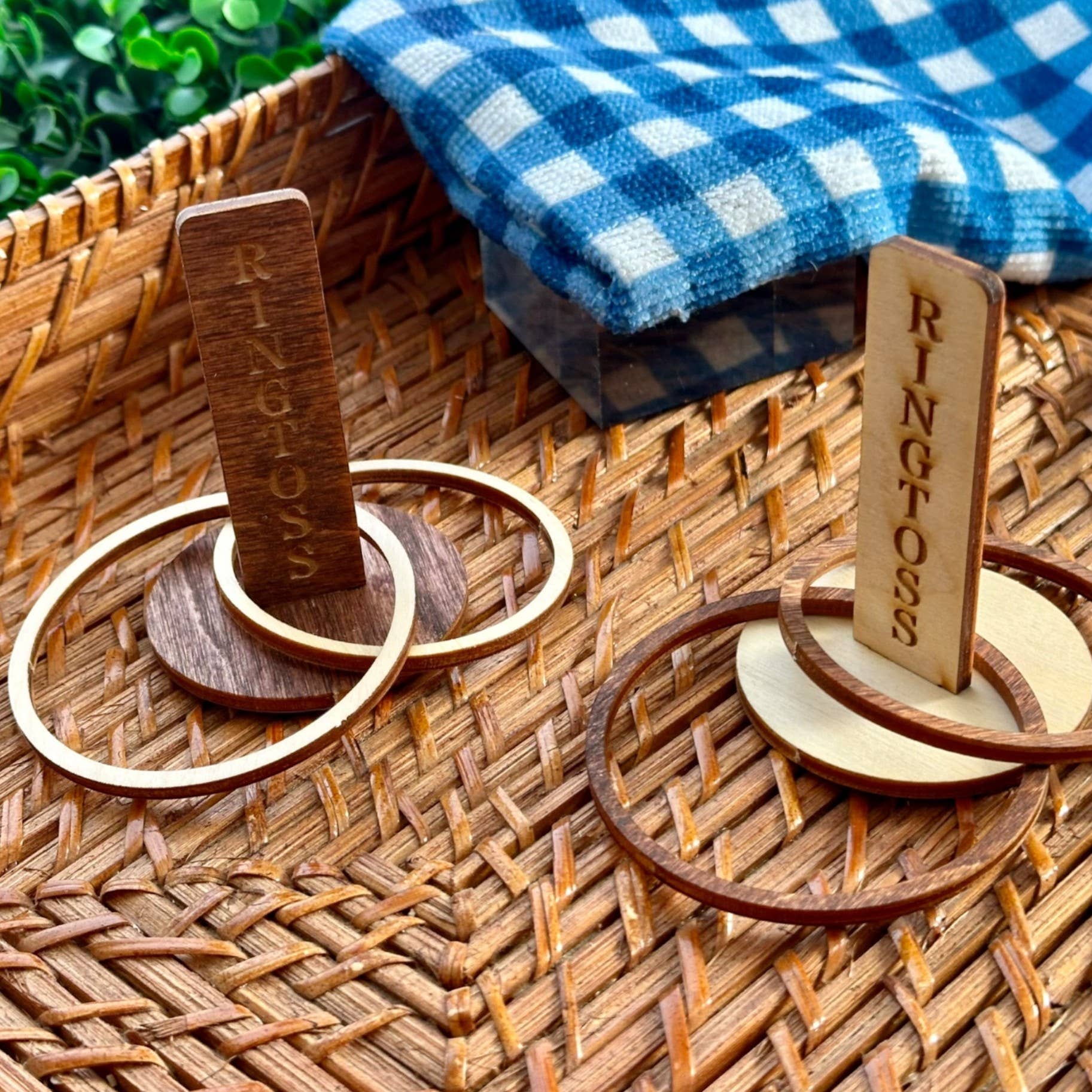 Ingeneius - Wholesale Board Game - Games in the Round - Ring Toss2