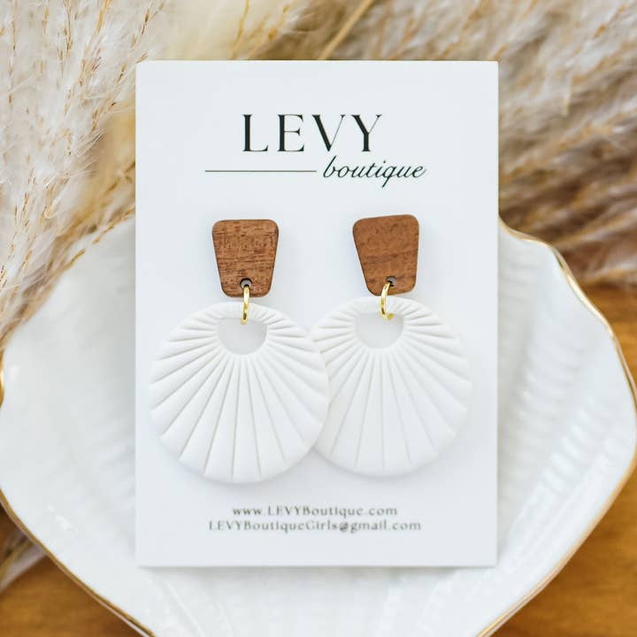 Elora - White for wholesale by LEVY Boutique