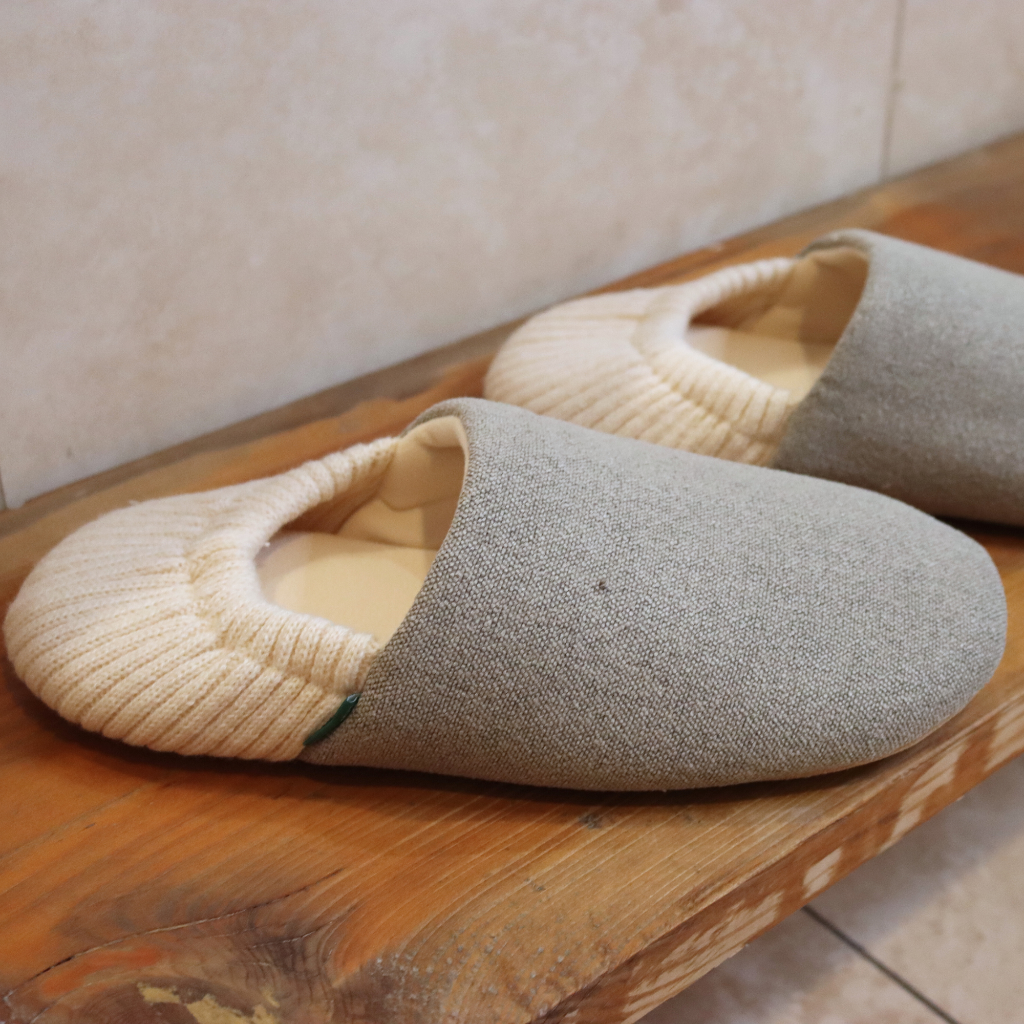 DrifWoo - Vendita all'ingrosso Pantofole - Unisex - Pantofole unisex chiuse per casa e ospiti3