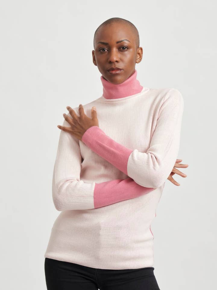 Rullekravebluse med lange ærmer i pudderrosa for engroshandel hos WHISPR