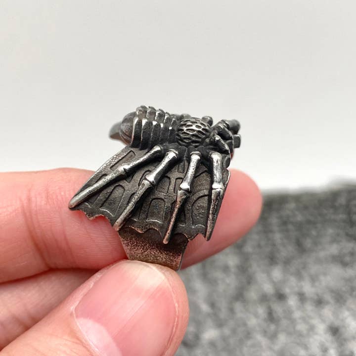 Mio Queena - Wholesale Signet Ring - Gothic Spider Stainless Steel Men's Ring - MJ/MR/GT