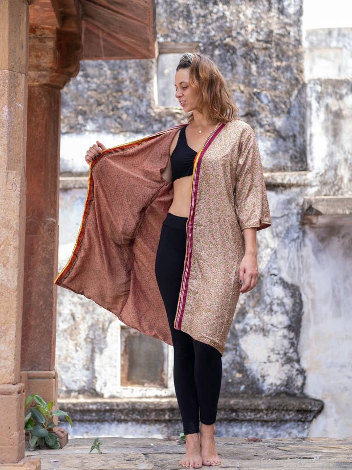 StandAwt - Wholesale Kimono – Women's - Leila Reversible Saree Kimono0