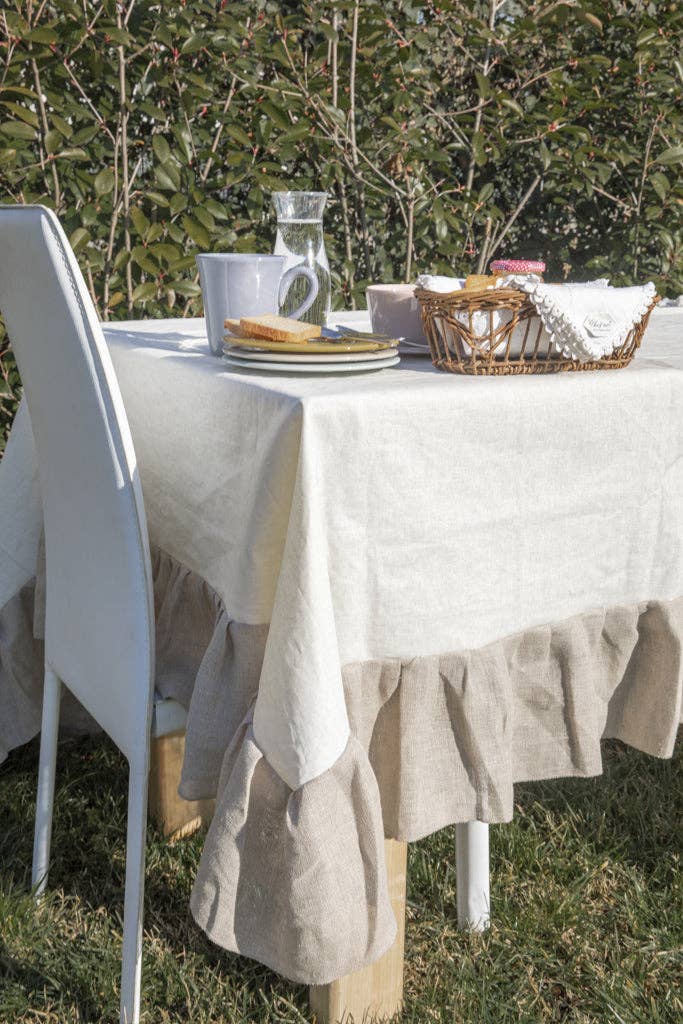Chez Moi – Großhandel Tischdecken – Volant abwischbare Tischdecke mit Rüsche0