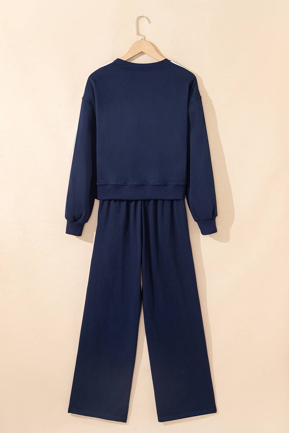 LA Society - Vente Ensemble de vêtements d'intérieur – femme - Ensemble 2 pièces : Pull rayé et pantalon de survêtement élastique LAS (S-XL)17