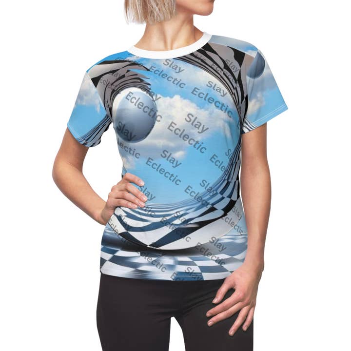 Camiseta Abstract Cloud & Sphere de corte y confección para mujer, estilo casual para venta al por mayor de Slay Eclectic