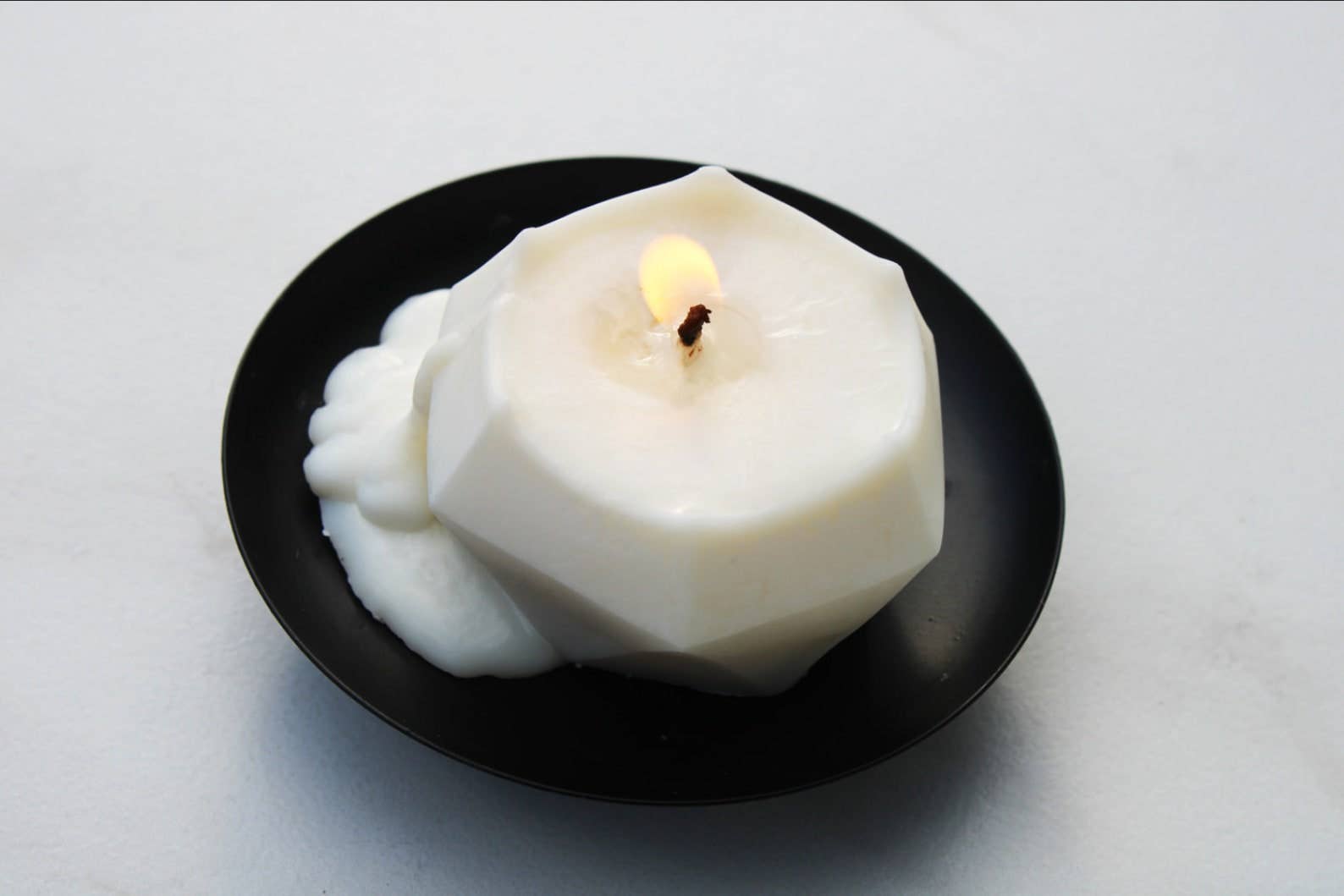 Val Viola Candles - Wholesale Candle Holder - Black Iron Candle Tray – 4” Round | Minimalist Decor1