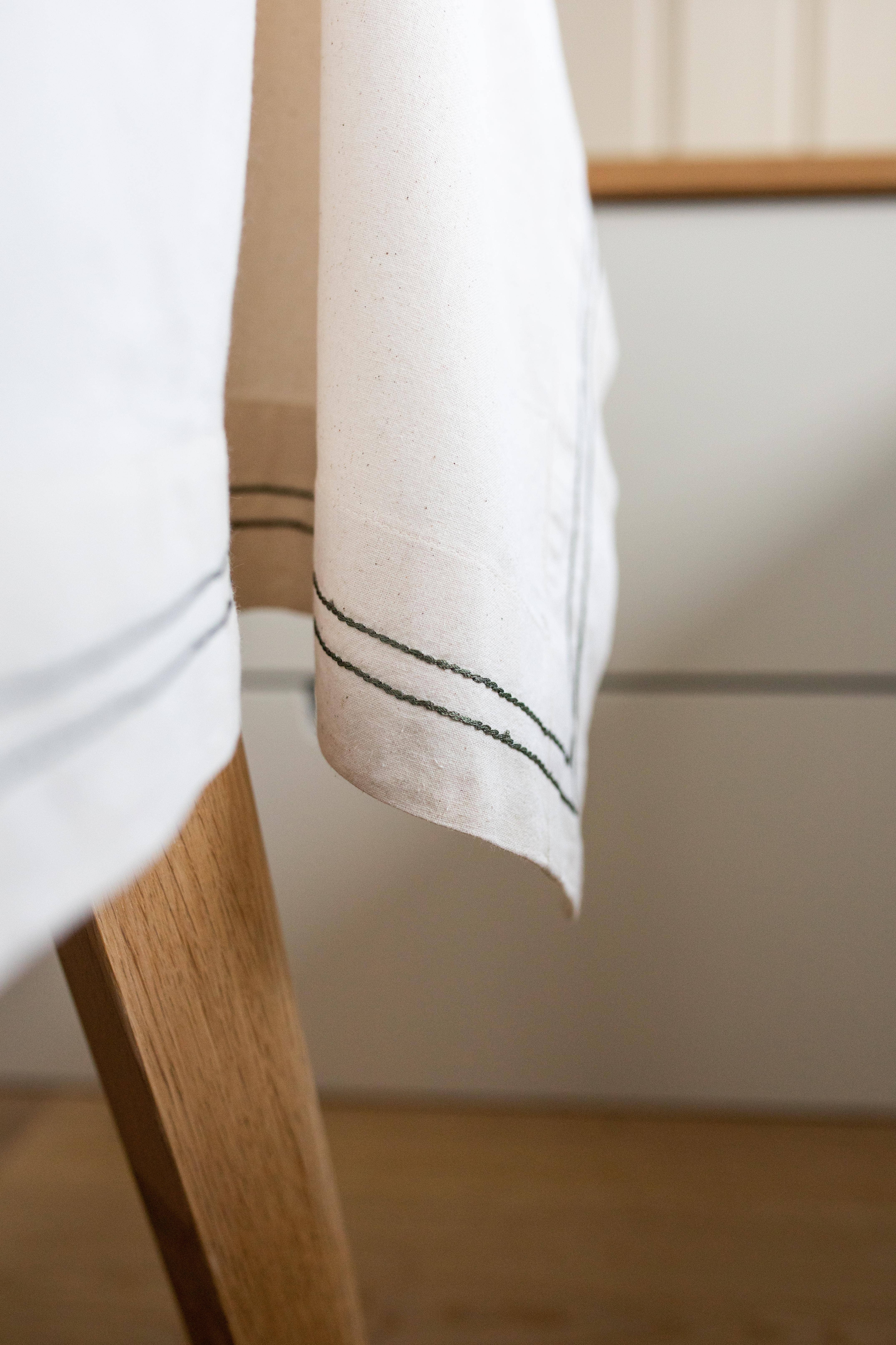 Others Trade for Hope - Vente Nappes - nappe1