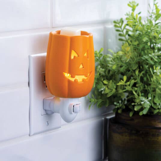 Jack O’ Lantern Pluggable Fragrance Warmer Success for wholesale by Starlight Wholesale LLC.