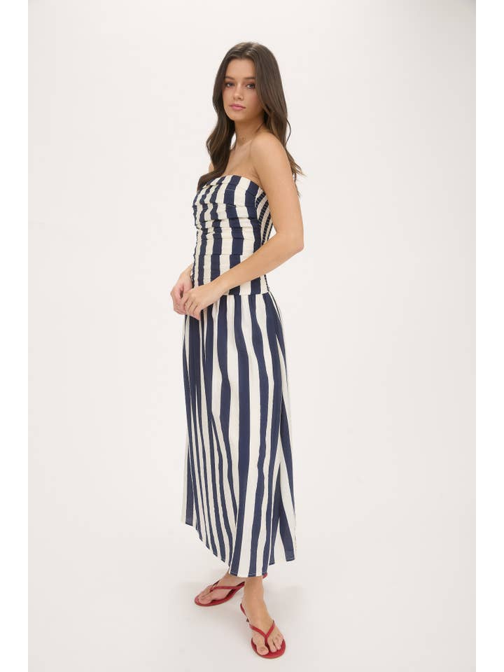 Moon River - Wholesale Dress - Women's - VERTICAL STRIPE STRAPLESS MIDI DRESS