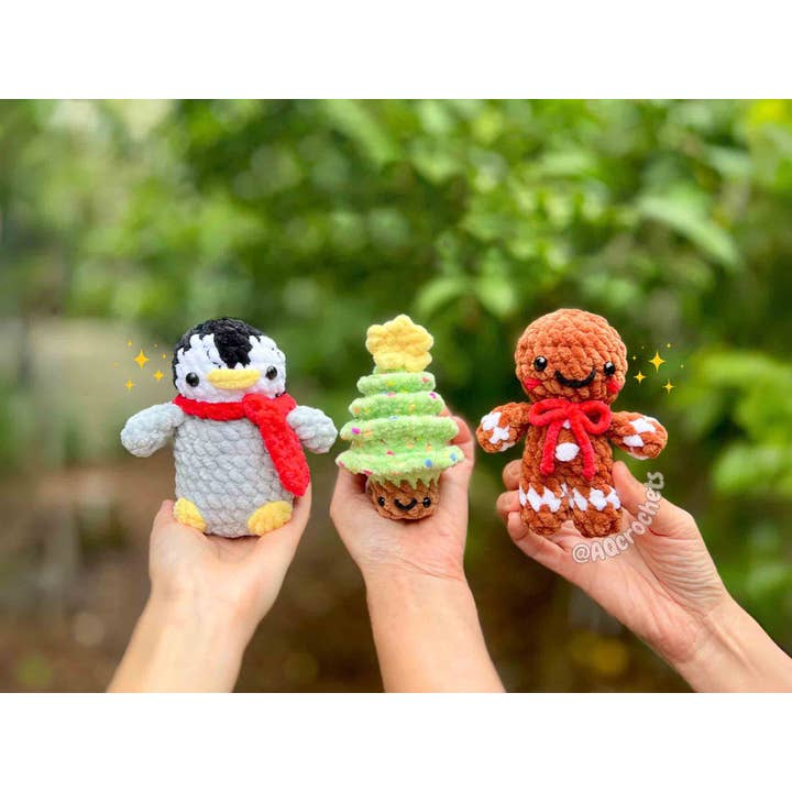 Crochet Christmas Minis, Gingerbread Man, Xmas Tree, Penguin for wholesale by TOMOPOD LLC