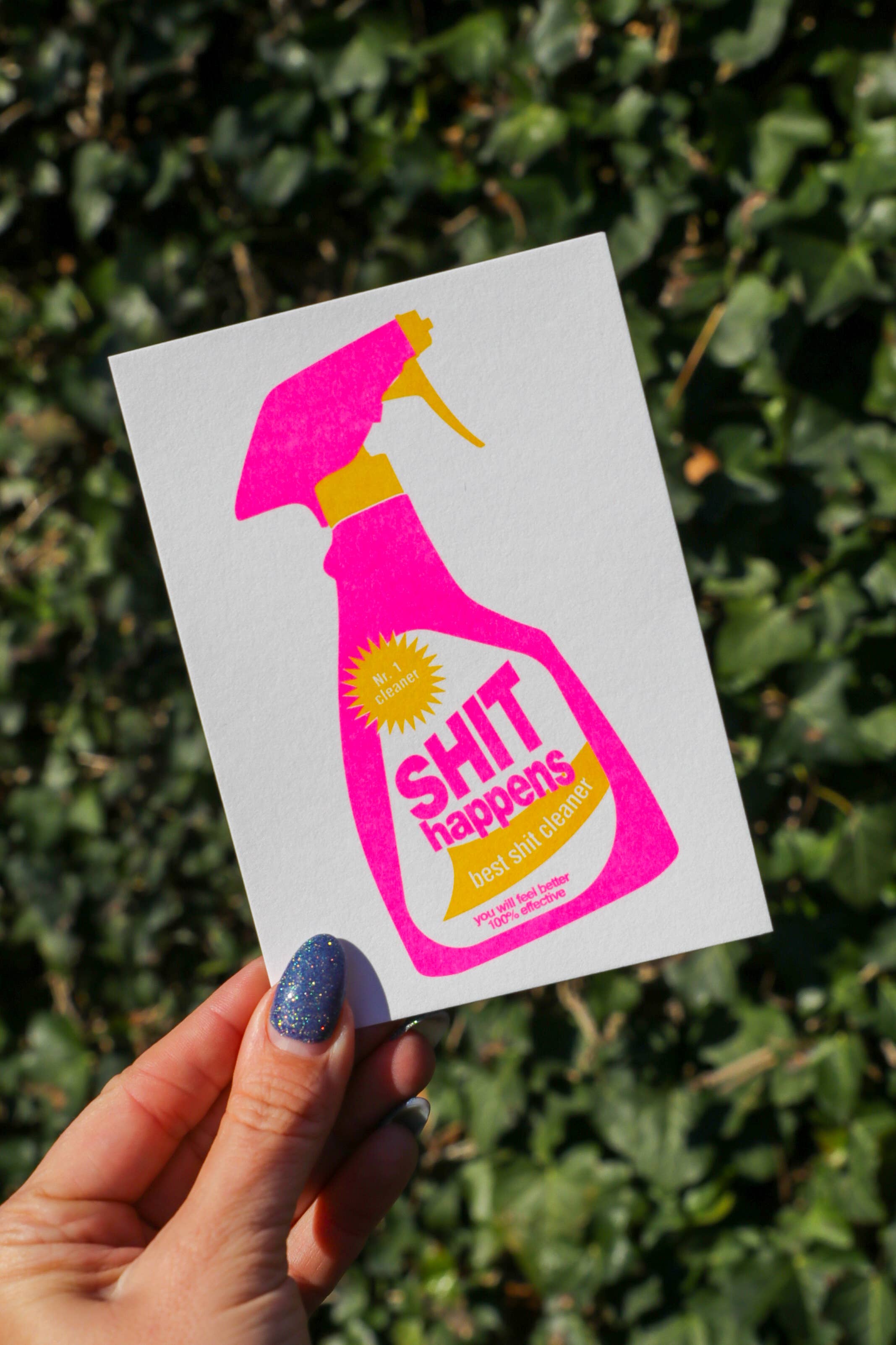 Studio Inktvis - Wholesale Encouragement Card - Shit Happens Cleaning spray bottle Risograph Postcard3