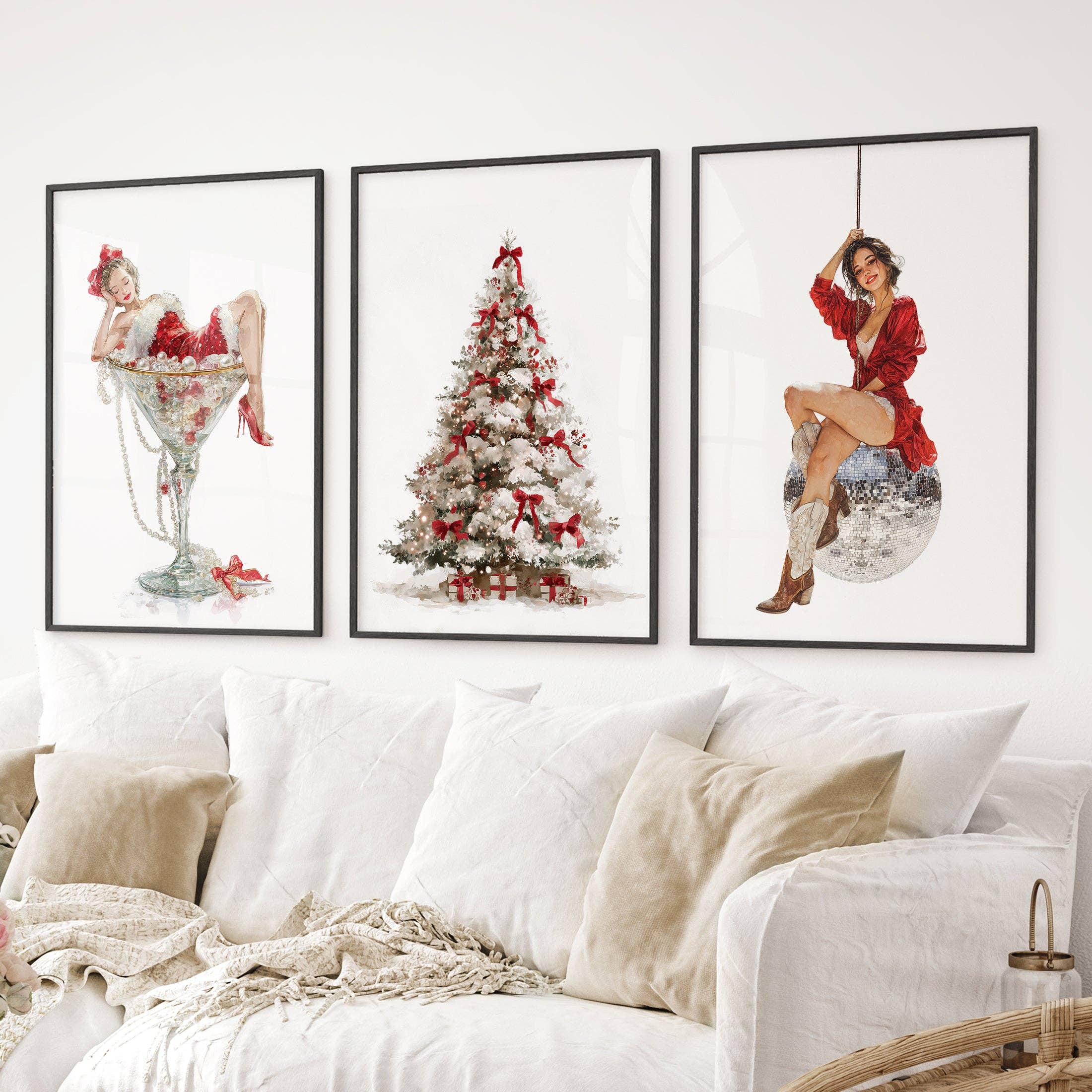 PrintSets.com - Wholesale Gallery Wall Set - Glam Christmas Art. Pin Up Holiday Print Set of 35