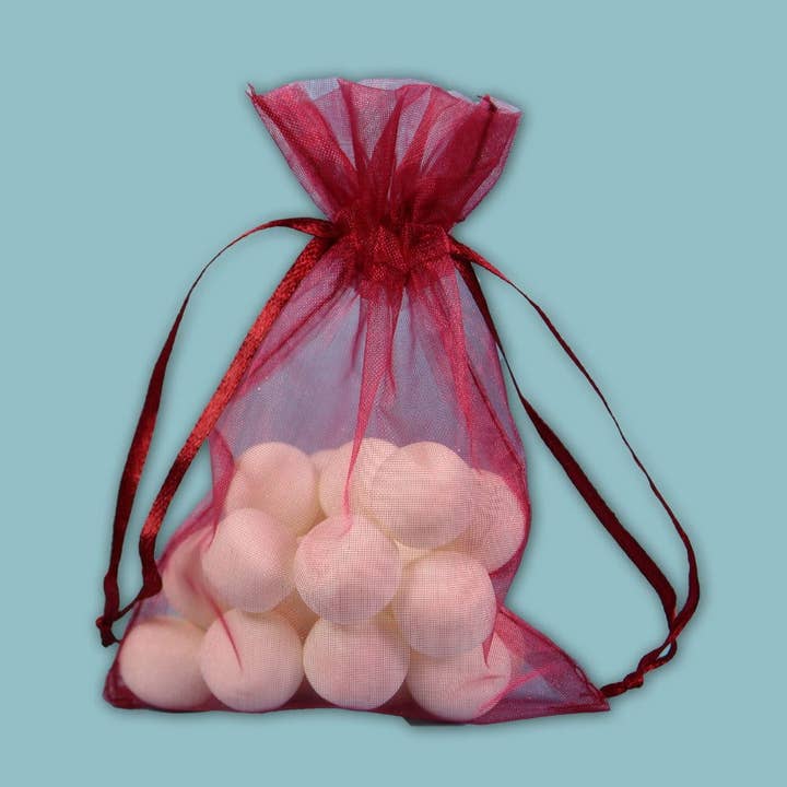 Sacchetti in organza rosso vino — Sacchetti regalo di lusso, confezione da 50 pezzi per la vendita all'ingrosso da parte di kadopapier.net